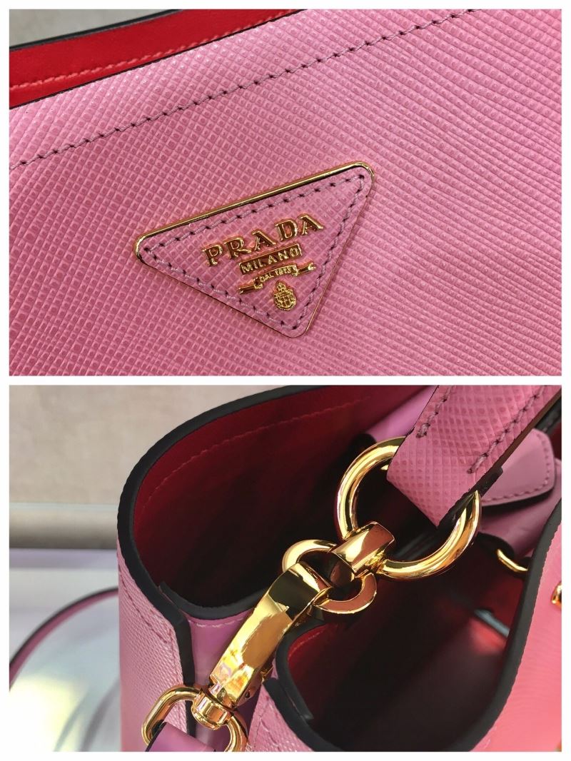 Pra*a tote bags